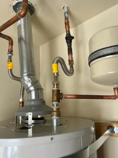 Water heater installation and plumbing repair in Ivy City